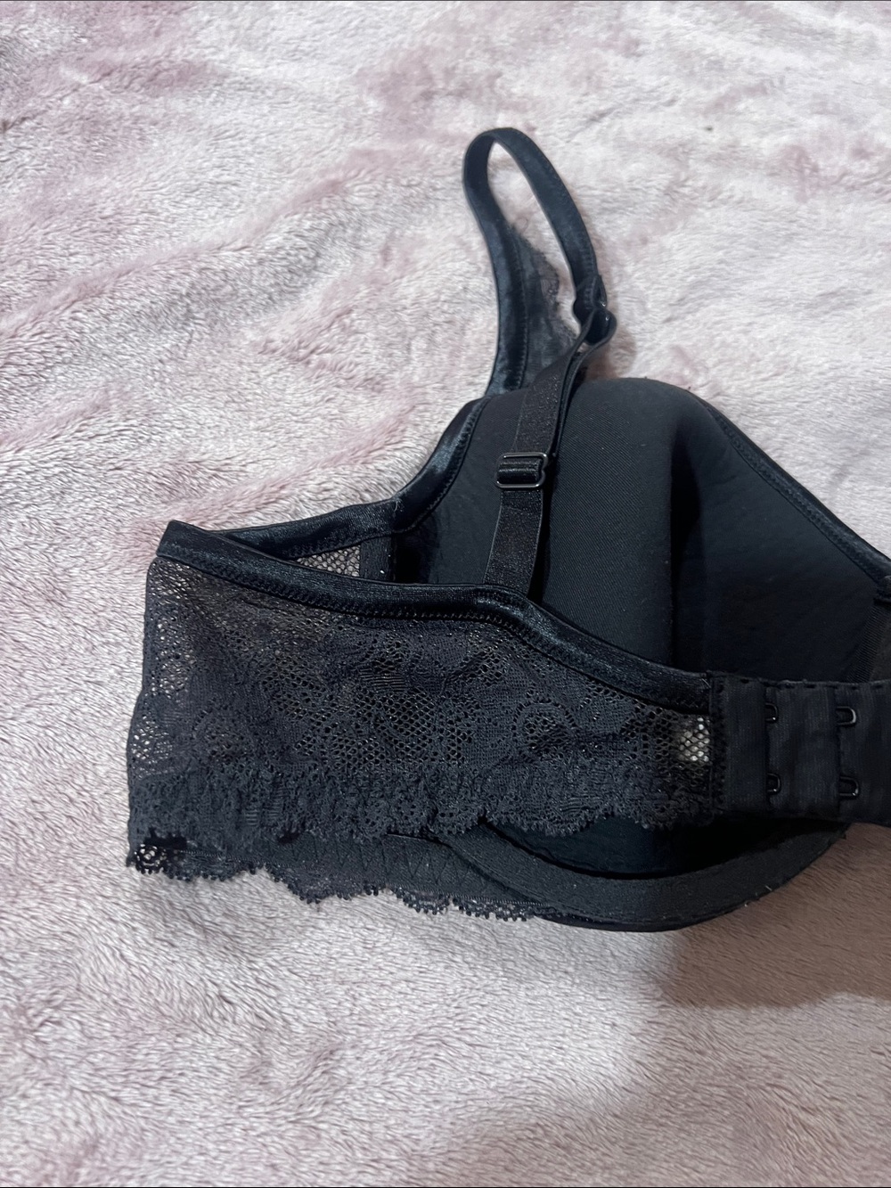 Victoria's Secret Black Lace Demi Bra - Picture 7 of 12